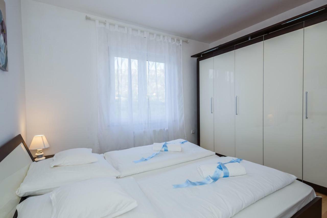 Apartman Lucija Kastela Exterior photo